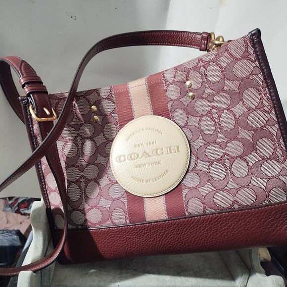 Coach Handbags - Coach Crossbody Tote With No Handles